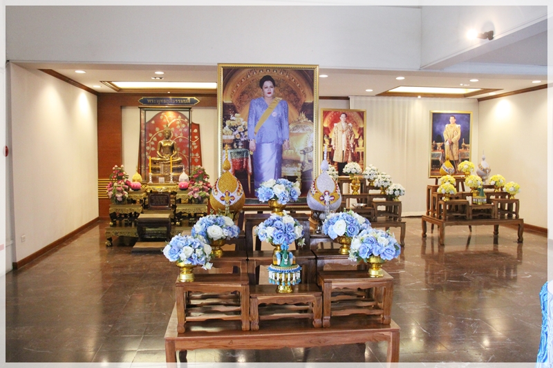 ﻿กรมบังคับคดีร่วมลงนามถวายพระพรสมเด็จพระนางเจ้าสิริกิติ์ พระบรมราชินีนาถ ในพระบาทสมเด็จพระปรมินทรมหาภูมิพลอดุลยเดช บรมนาถบพิตร เนื่องในโอกาสวันเฉลิมพระชนมพรรษา 12 สิงหาคม 2561